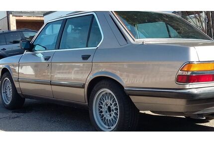 BMW 524 Gebrauchtwagen