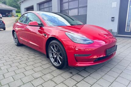 Tesla Model 3 Gebrauchtwagen