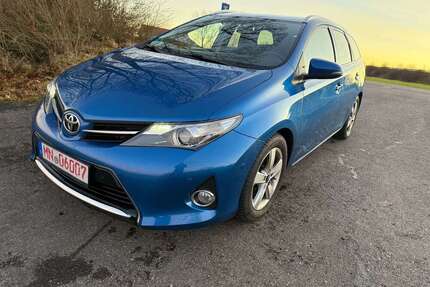 Toyota Auris Gebrauchtwagen