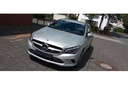 Mercedes-Benz CLA 220 Shooting Brake Gebrauchtwagen