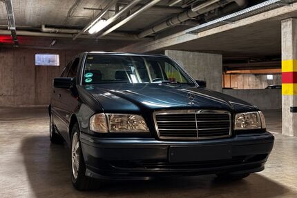 Mercedes-Benz C 180 Gebrauchtwagen