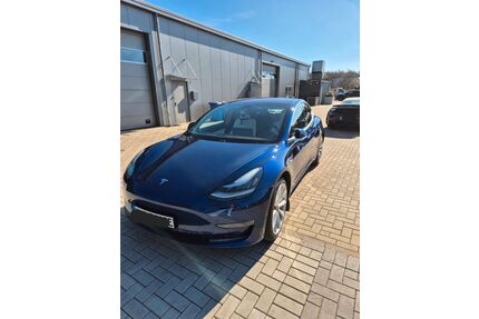 Tesla Model 3 Gebrauchtwagen