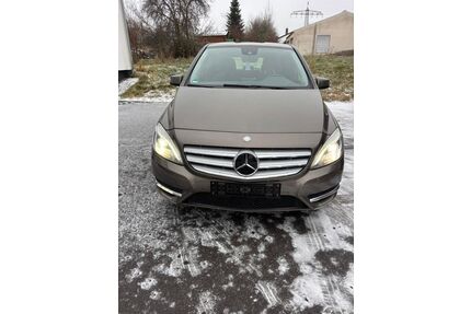 Mercedes-Benz B 220 Gebrauchtwagen