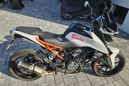 KTM 125 Duke Gebrauchtwagen