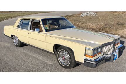 Cadillac Fleetwood Gebrauchtwagen