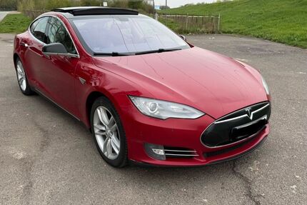 Tesla Model S Gebrauchtwagen