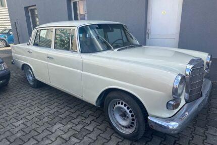 Mercedes-Benz 200 Gebrauchtwagen