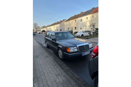 Mercedes-Benz E 230 Gebrauchtwagen