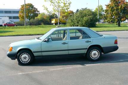 Mercedes-Benz 230 Gebrauchtwagen