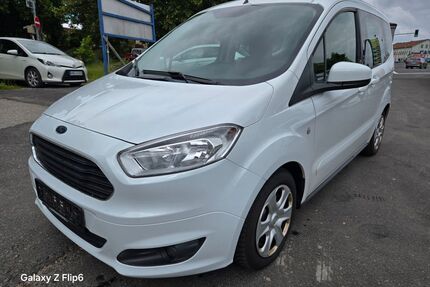 Ford Tourneo Courier Gebrauchtwagen