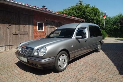 Mercedes-Benz 220 Gebrauchtwagen