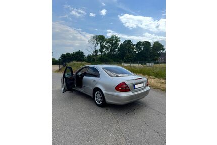 Mercedes-Benz E 200 Gebrauchtwagen