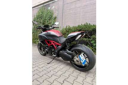 Ducati Diavel Gebrauchtwagen