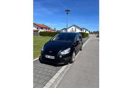 Ford S-Max Gebrauchtwagen