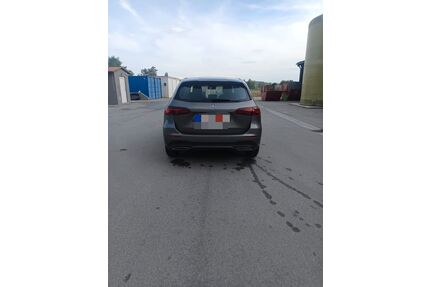 Mercedes-Benz B 180 Gebrauchtwagen