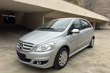 Mercedes-Benz B 180 Gebrauchtwagen
