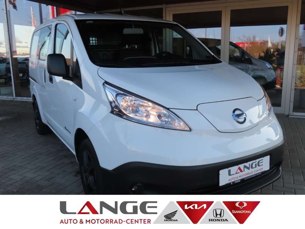 NV200