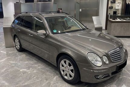 Mercedes-Benz E 220 Gebrauchtwagen