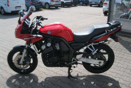 Yamaha FZS 600 Gebrauchtwagen