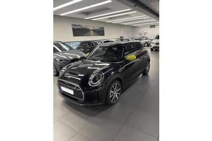 VW Cooper SE 