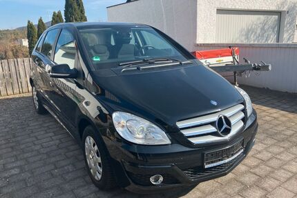 Mercedes-Benz B 180 Gebrauchtwagen