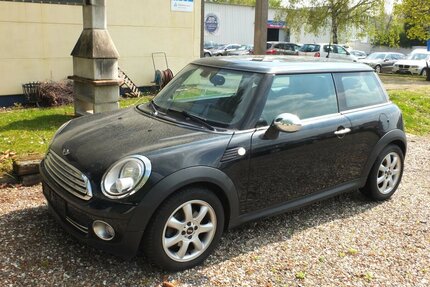 Mini ONE PEPPER KLIMAAUTOMATIK PDC SHZ ALARMANLAGE Gebrauchtwagen