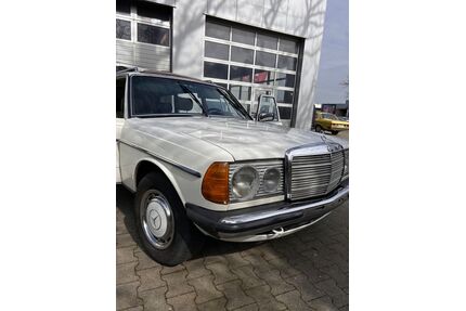 Mercedes-Benz 230 Gebrauchtwagen