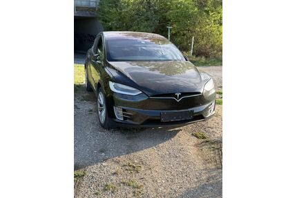 Tesla Model X Gebrauchtwagen