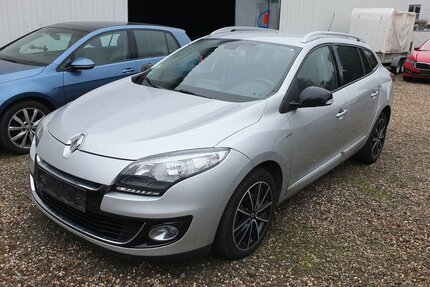 Renault Megane BOSE EDITION NAVI KLIMAAUTOM TEILLEDER PARK 