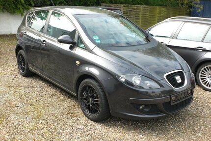Seat Altea STYLE KLIMAAUTOMATIK NAVI PARCTRONIC Gebrauchtwagen