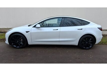 Tesla Model 3 Gebrauchtwagen