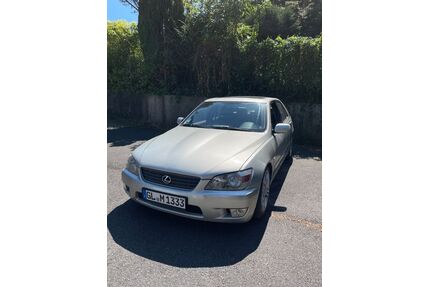 Lexus IS 200 Gebrauchtwagen