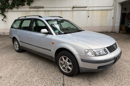 VW Passat Variant Comfortline 1,8 Klima Ahk 2.Hand 