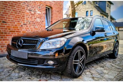 Mercedes-Benz 220 Gebrauchtwagen