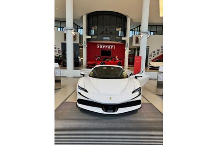 Ferrari SF90 Gebrauchtwagen