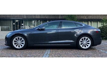 Tesla Model S Gebrauchtwagen