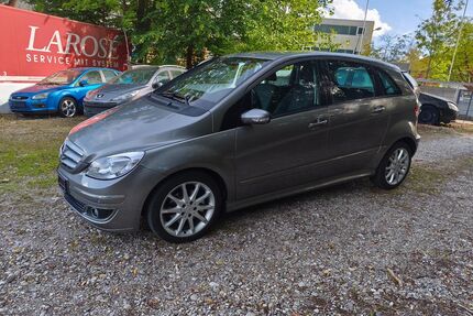 Mercedes-Benz B 180 Gebrauchtwagen