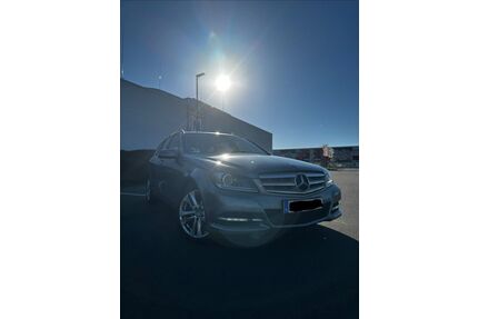 Mercedes-Benz 220 Gebrauchtwagen