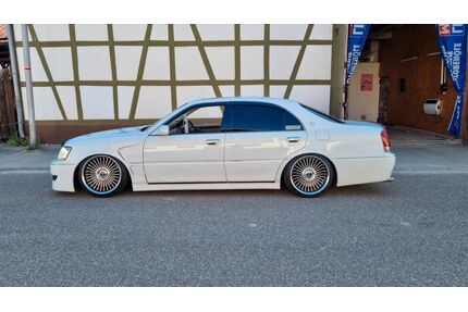 Toyota Crown Gebrauchtwagen