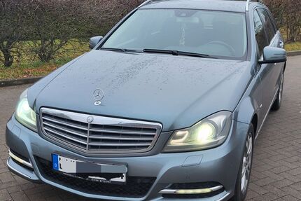 Mercedes-Benz 220 Gebrauchtwagen