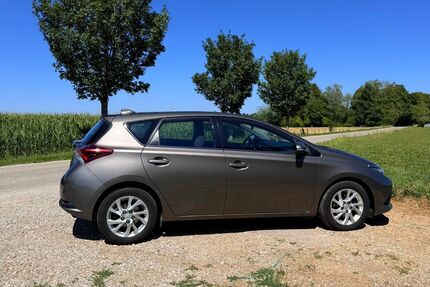 Toyota Auris Gebrauchtwagen