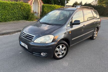 Toyota Avensis Verso Gebrauchtwagen