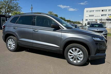 Skoda Karoq 1.5 TSI DSG Selection/Panorama/Kamera Gebrauchtwagen
