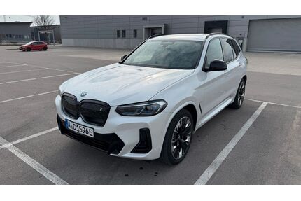 BMW iX3 Gebrauchtwagen