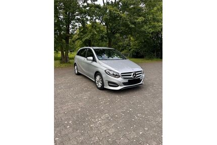 Mercedes-Benz B 180 Gebrauchtwagen
