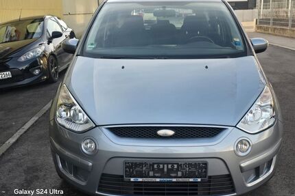 Ford S-Max Gebrauchtwagen