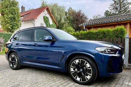 BMW iX3 Gebrauchtwagen
