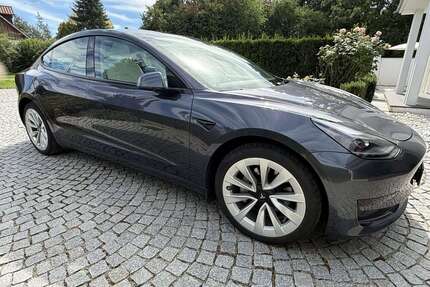 Tesla Model 3 Gebrauchtwagen