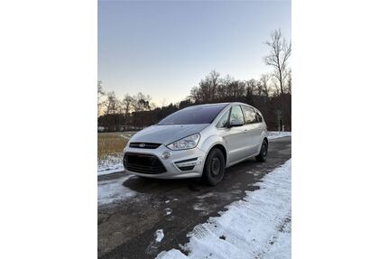 Ford S-Max Gebrauchtwagen