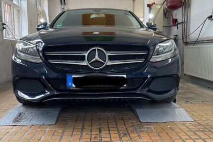 Mercedes-Benz 220 Gebrauchtwagen